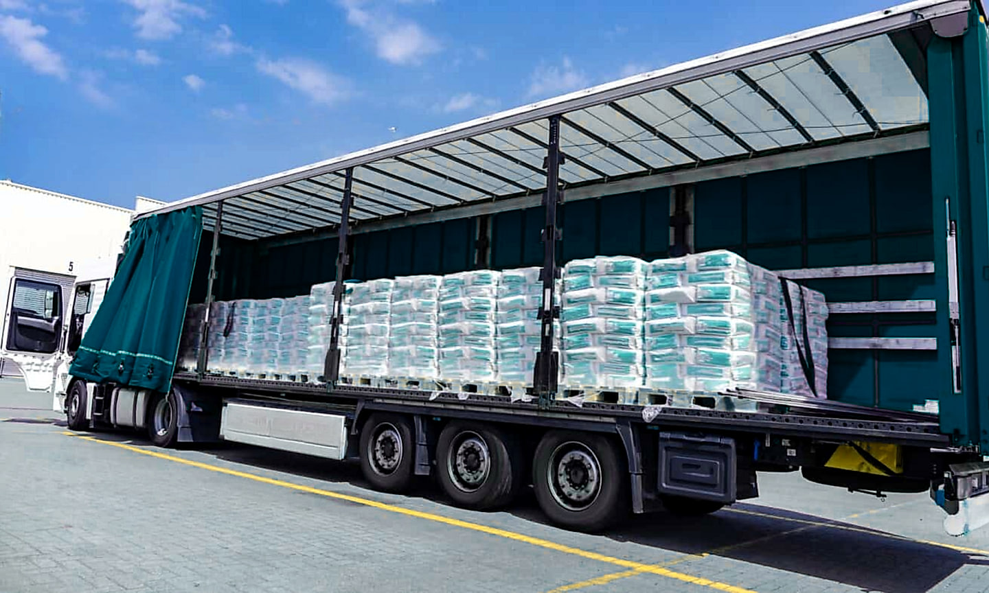 GRIDER CARGO — transport complet FTL, camion încărcat la capacitate cu marfă paletizată
